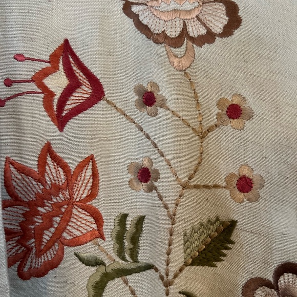 Appleseed’s 10 Petite Flax Blend Embroidered Lightweight Jacket - Picture 3 of 4